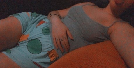 bzbckup nude actress gallery