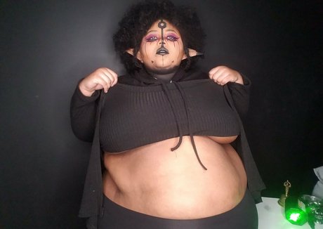 lilmsfluffy pornstar erotic pic