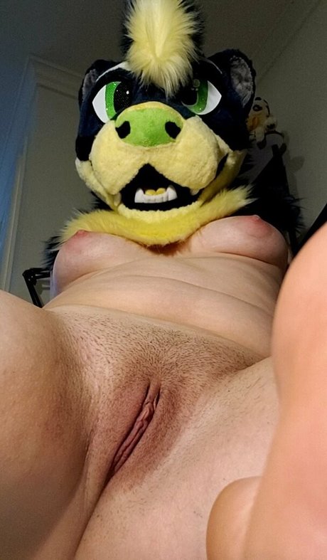 otterknots nude pornstar img