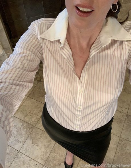 bustybrooke1 high quality star images