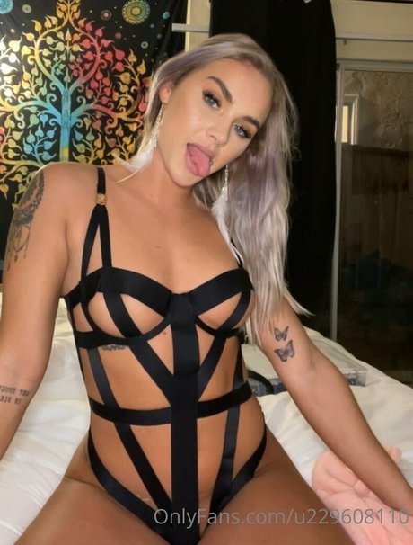 Camille Cammy star images