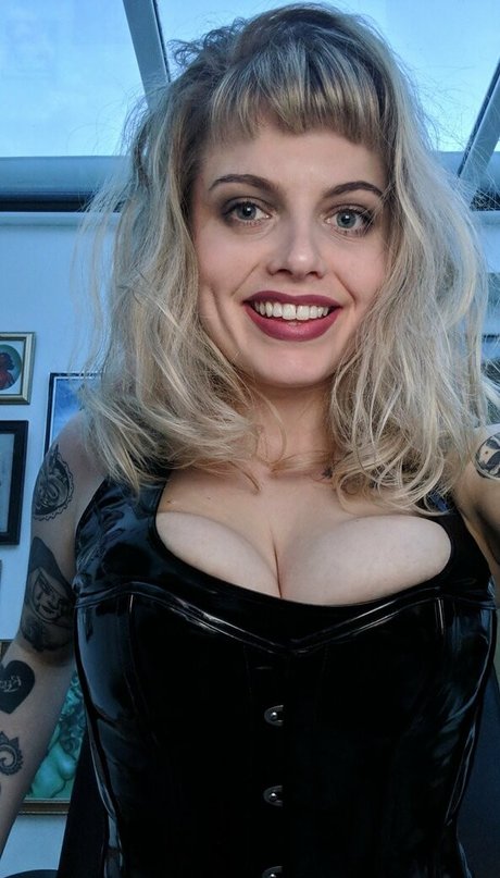 amateur naked onlyfans art naked photos