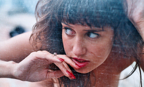 Seren Gibson model pretty photo