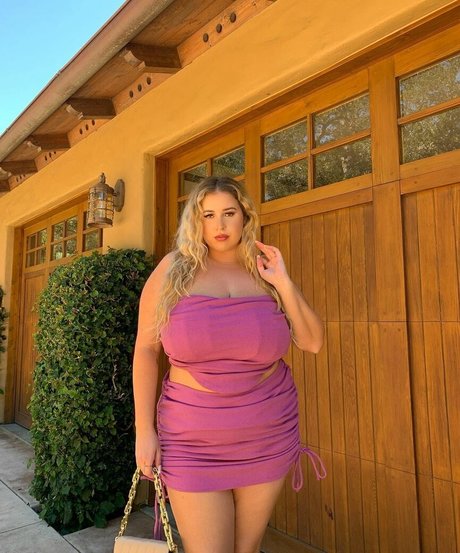 pov asian onlyfans beautiful photo