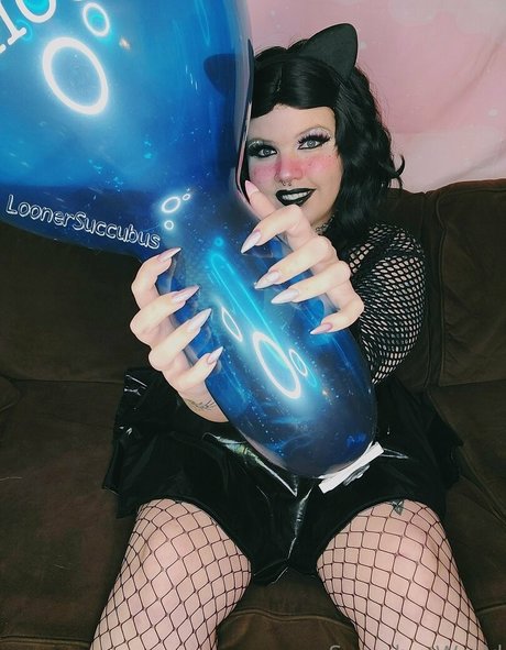 succubusworld sexy model image