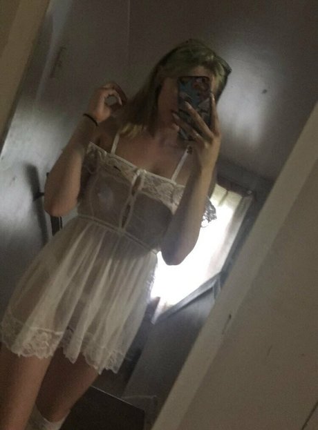 aphroditeswhore art actress pictures