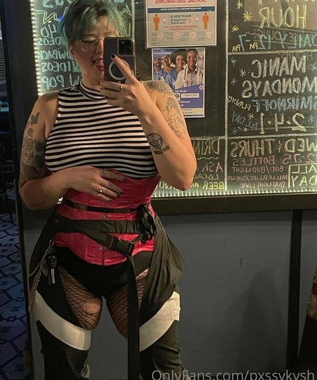 pxssykvsh high quality pornstar photo