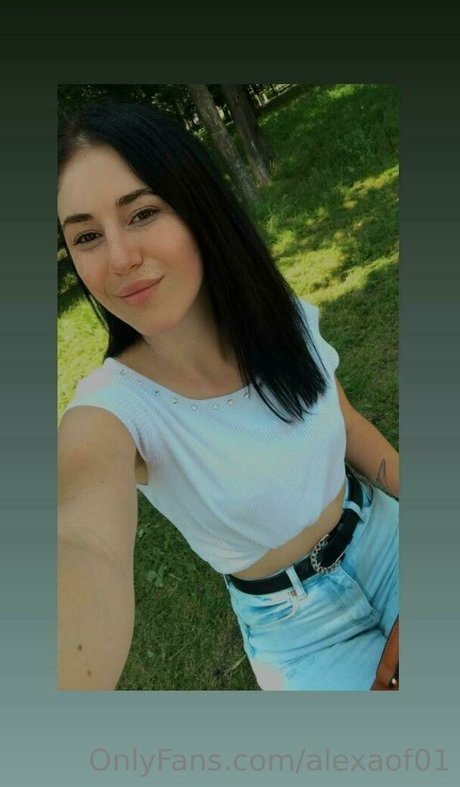 alexaof01 pornographic model photos