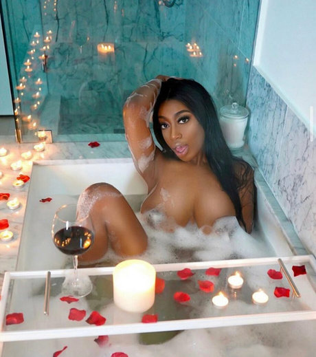 muvamoore star hd photo