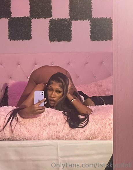 chubby kitty onlyfans sexy nudes image