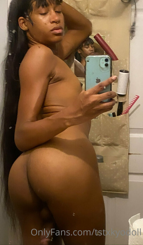 tstxkyodoll sexy model img