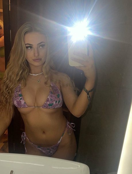 goddessleoni hd pornstar pictures