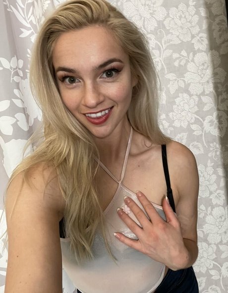 Mandy Marx pornstar sex picture