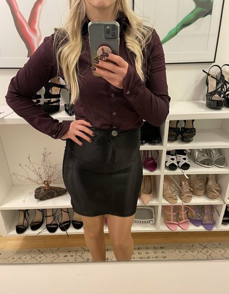 face onlyfans erotic img