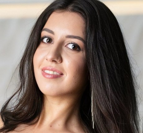 Katty West porn star img