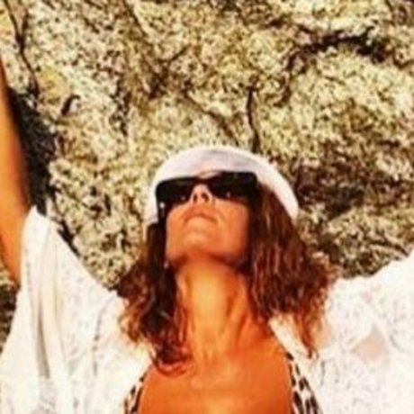 Betty LaRouge sexy actress galleries