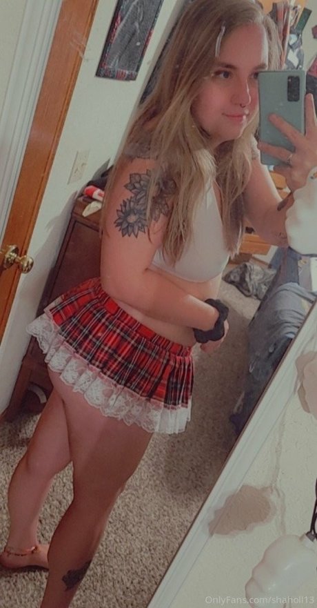 shaholl13 hot pornstar pic