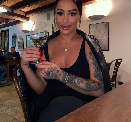 monicasuarez star art archive