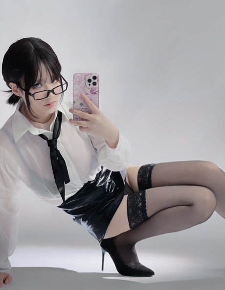 Youmeko adult star photos