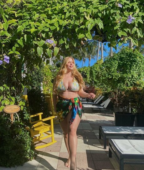 Amanda R top model pics