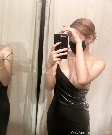 queen2891 naked star galleries