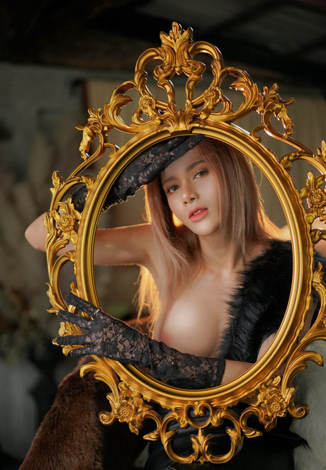 queen2891 nude model archive