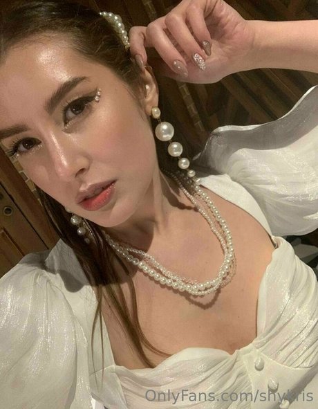 shykris pornographic actress img