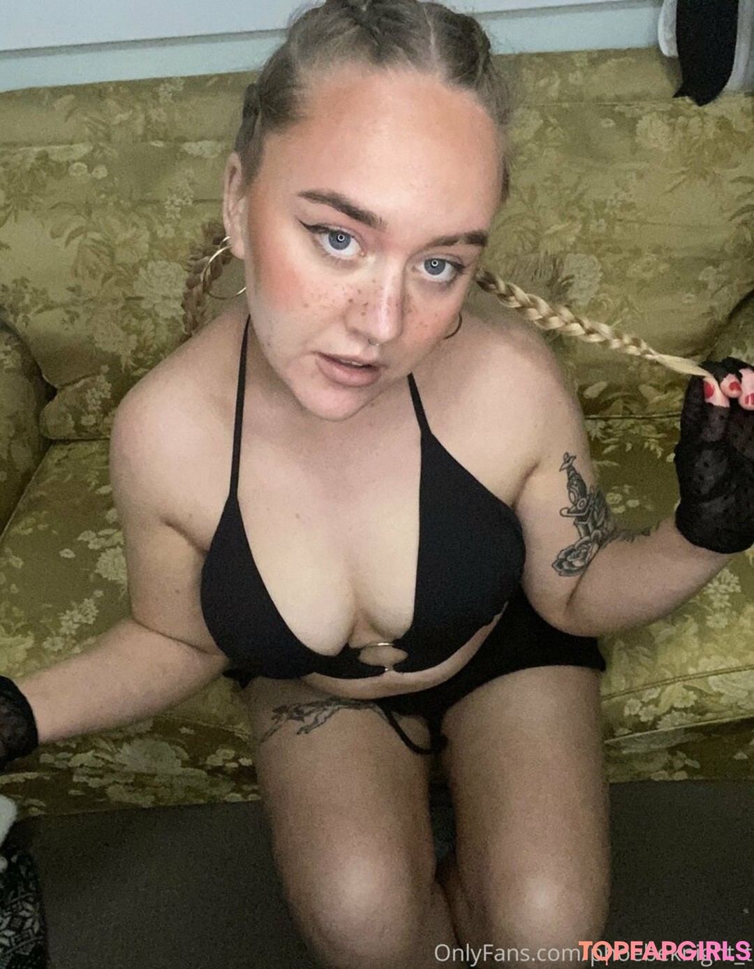 phoebeknight t pornstar nudes photos