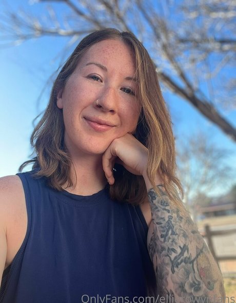 big tits brunette onlyfans free naked photo