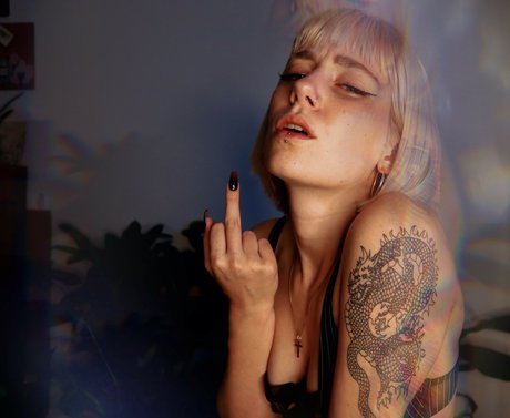 lavishulula pornstar nude gallery