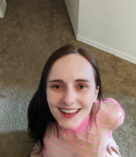 Kayla Davis pretty pornstar pics