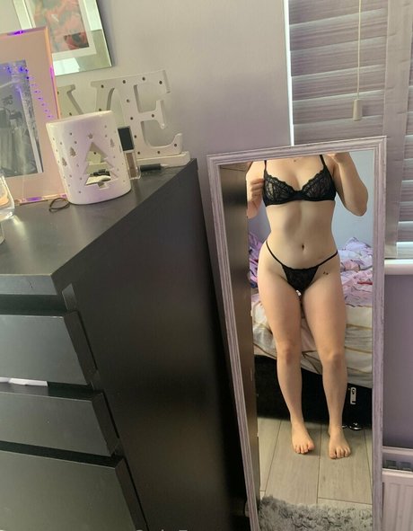 deliriousvirgo star nudes pic