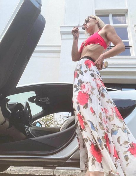 shemale outdoor onlyfans nudes galleries