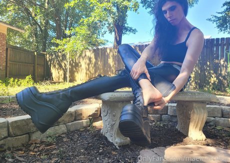 blonde muscle onlyfans porno images