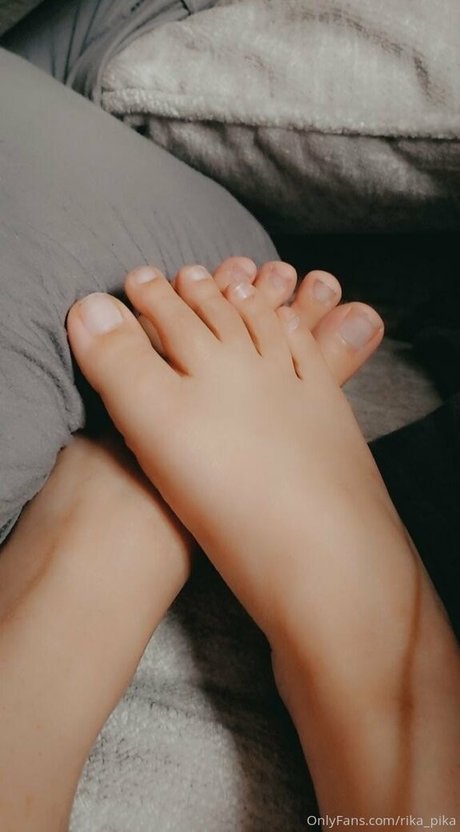 love rika model art gallery