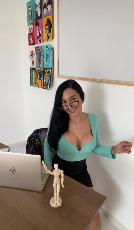 Maddy Foxx exclusive pornstar photo