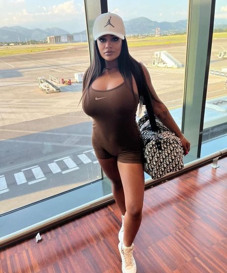 JustNati free model pic