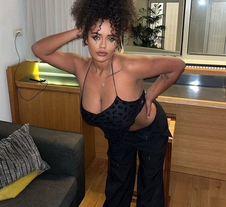 squirt teen onlyfans beautiful porn picture