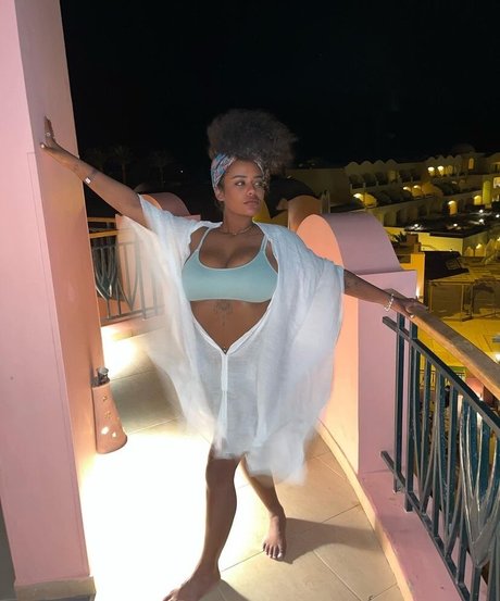 body onlyfans art naked galleries