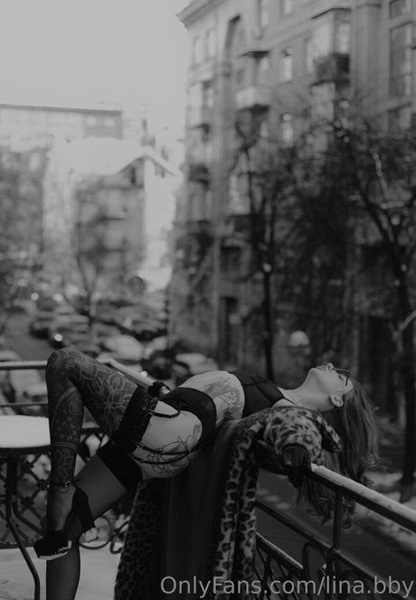 black squirt onlyfans erotic picture