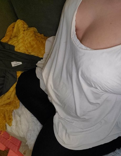 southernwooty star erotic photo