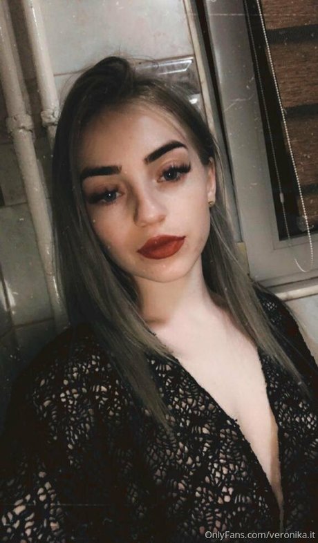 veronika it exclusive actress pics