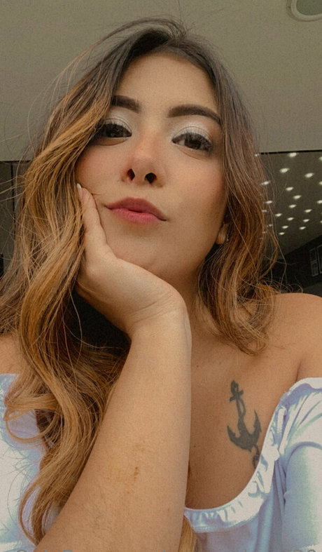 samanthag 20 nude model images