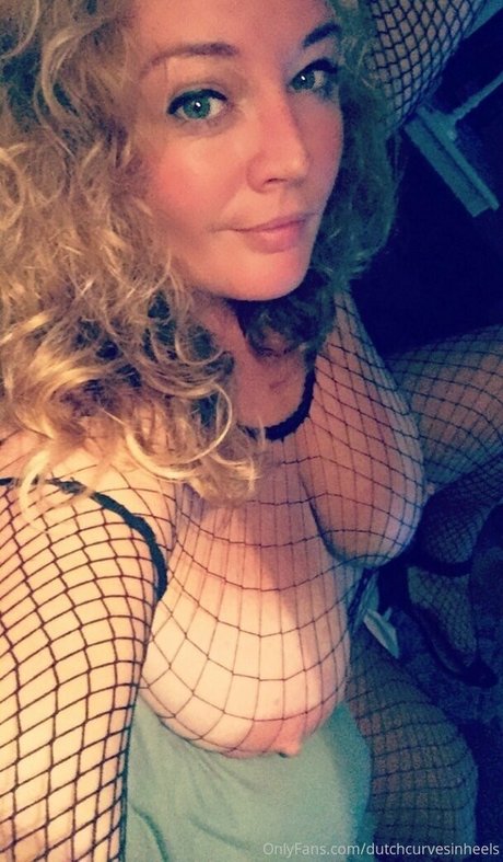 dutchcurvesinheels adult model images