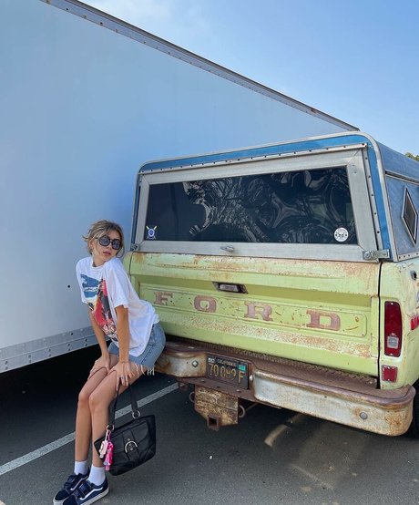 fansly onlyfans sexy xxx photos