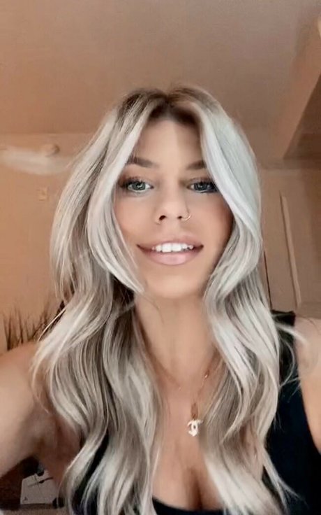 kyliefoland star nude galleries