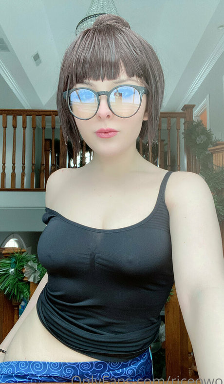 riceowo model sexy photo