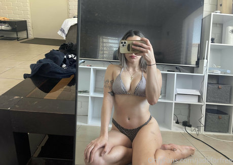 jadesfree star adult photo