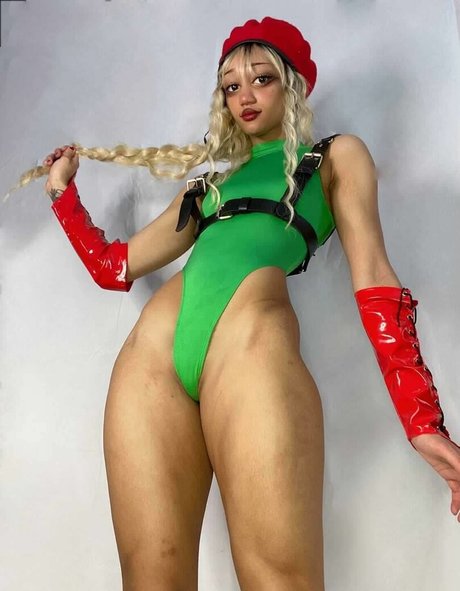 waitress onlyfans top photo