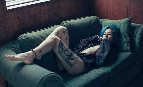 crazyylady art model archive